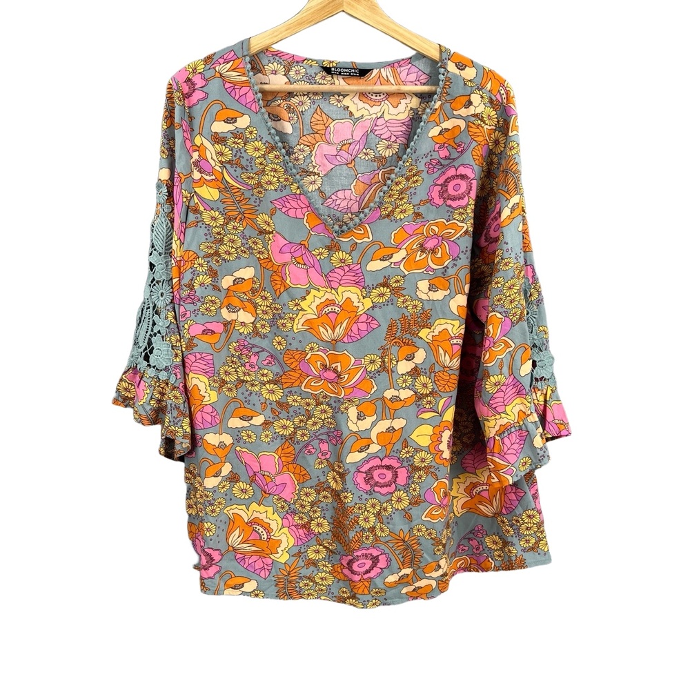 BloomChic Floral Bell Sleeve Boho Tunic Top V-Neck Retro Groovy Print 14-16 - Picture 1 of 5